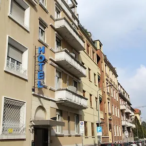 Corallo 3*, Milano Italia