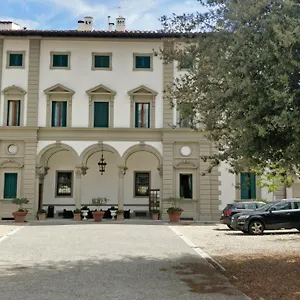 Royal 4*, Firenze Italia